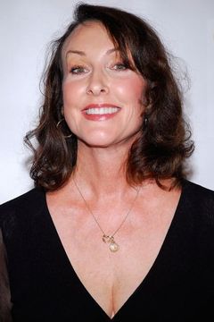 Tress MacNeille interpreta Dink (voice) (uncredited)