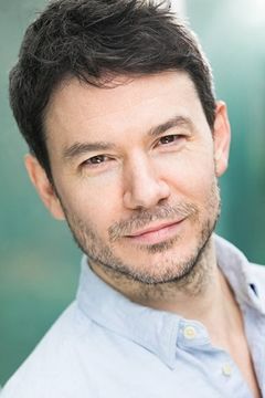 Grant Ibbs interpreta Man