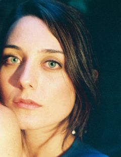 Vanessa Zachos interpreta Female Hunt Fan