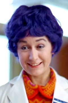 Pauline Taylor interpreta Psychiatrist