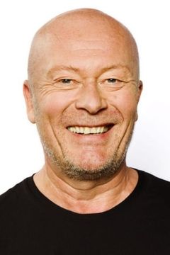 Nils Ole Oftebro interpreta Bamse Brakar