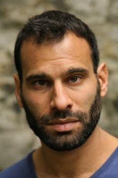 Allon Sylvain interpreta L'Atlantique Maître D