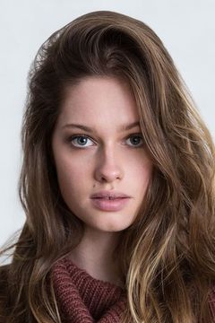 Gabrielle Haugh interpreta Zoe