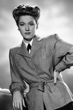 Audrey Long interpreta Clara Cardell