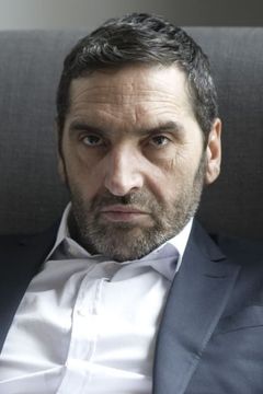Adamo Dionisi interpreta Walter Masini