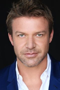 Matt Passmore interpreta Marcus Turner
