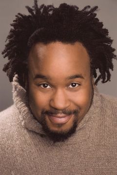 Jacob Ming-Trent interpreta Ernie