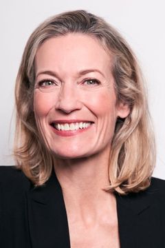 Susan Dolan Stevens interpreta Carol