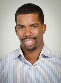 Lonnie M Henderson interpreta Street Walker