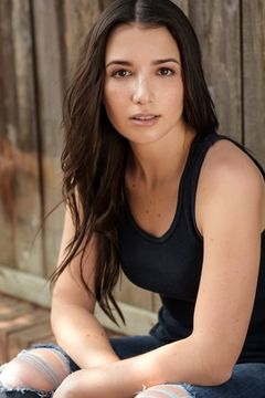 Olivia Steele-Falconer interpreta Kendall Godfrey