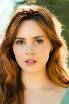 Morgan Griffin interpreta Alice (uncredited)