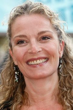 Isabelle Renauld interpreta Marine Lafitte