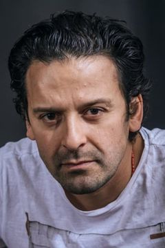 Khaled Benaissa interpreta Abdellah