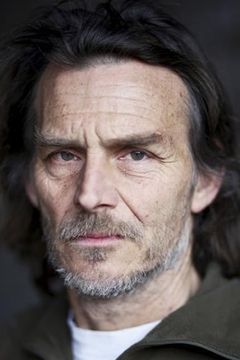 Nigel Cooke interpreta Aberthol