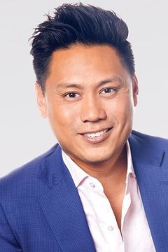 Jon M. Chu interpreta Giant Stuey Monster