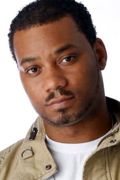 Jaron Marquis interpreta T-Shirt Vendor (uncredited)