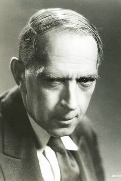 Arthur Aylesworth interpreta Tom Colson