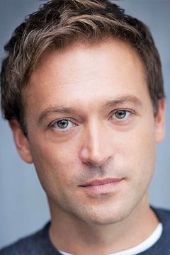Paul Nicholls interpreta Judas