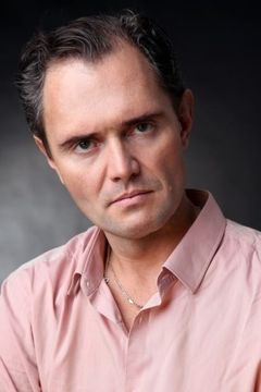 Georges Devdariani interpreta Kloze