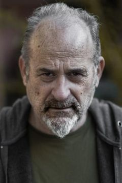 Shmuel Edelman interpreta Yacov Springer