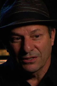 Greg Errico interpreta Self - Sly & The Family Stone