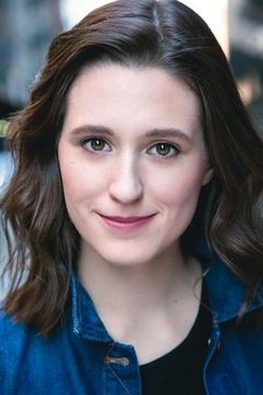 Julia Greer interpreta DWM Associate