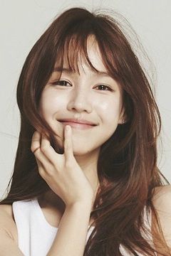 Kim Soo-yeon interpreta Yoo-mi's Mother