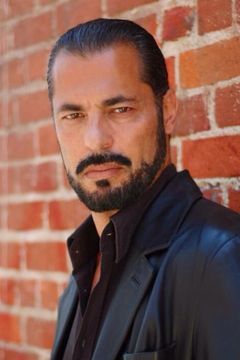 Gino Salvano interpreta Special Forces Officer