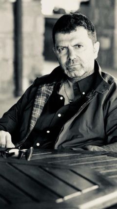 Stefano Calvagna interpreta L'ispettore Madanìa