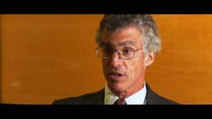 Frederic Mishkin interpreta Self - Governor, Federal Reserve