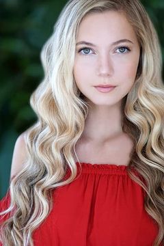 Heavenly Reyna interpreta Elizabeth