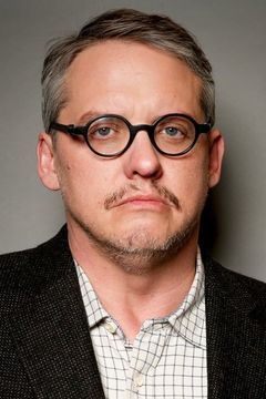Adam McKay interpreta Man without Glasses