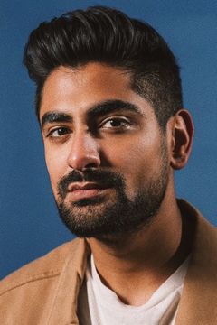 Vardaan Arora interpreta Gary Amaan