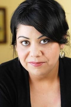 Carla Jimenez interpreta Deranged Woman
