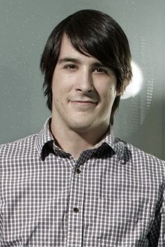 J.G. Quintel interpreta Mordecai