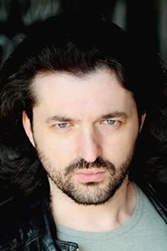 Alexander Mandra interpreta Boris