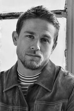 Charlie Hunnam interpreta Gavin Nichols