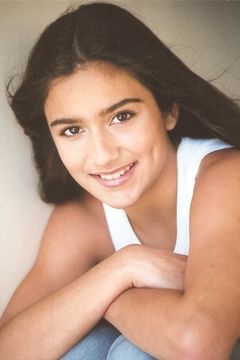 Shelbie Bruce interpreta Christina
