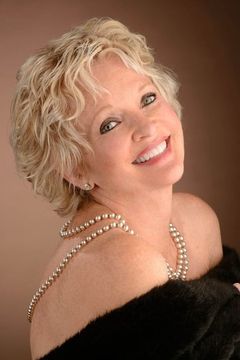 Christine Ebersole interpreta Dottie