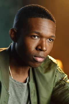 Denzel Whitaker interpreta Andre