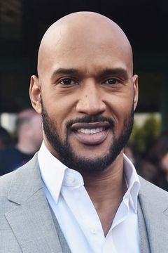 Henry Simmons interpreta Alphonso'Mack' Mackenzie