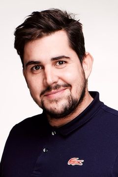 Artus interpreta Jonas Maury