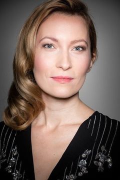 Dounia Sichov interpreta Ex-Wife