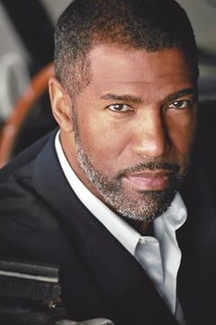 Ricco Ross interpreta Principal Perkins