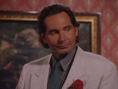 Lewis Van Bergen interpreta Joe Adonis