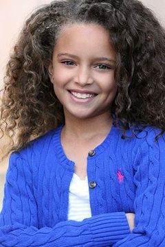 Th'Yana Star interpreta Young Cheryl