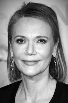 Peggy Lipton interpreta Norma Jennings