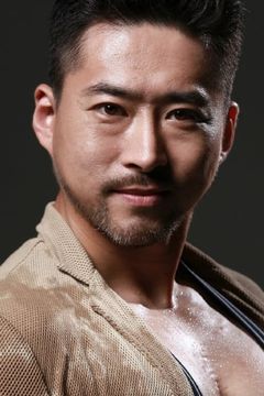 Tsukagoshi Hirotaka interpreta Shimamoto