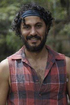 Ara Raad interpreta Mercenary 1