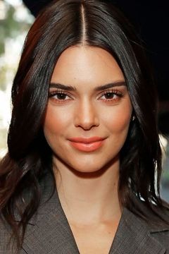 Kendall Jenner interpreta Kendall Jenner